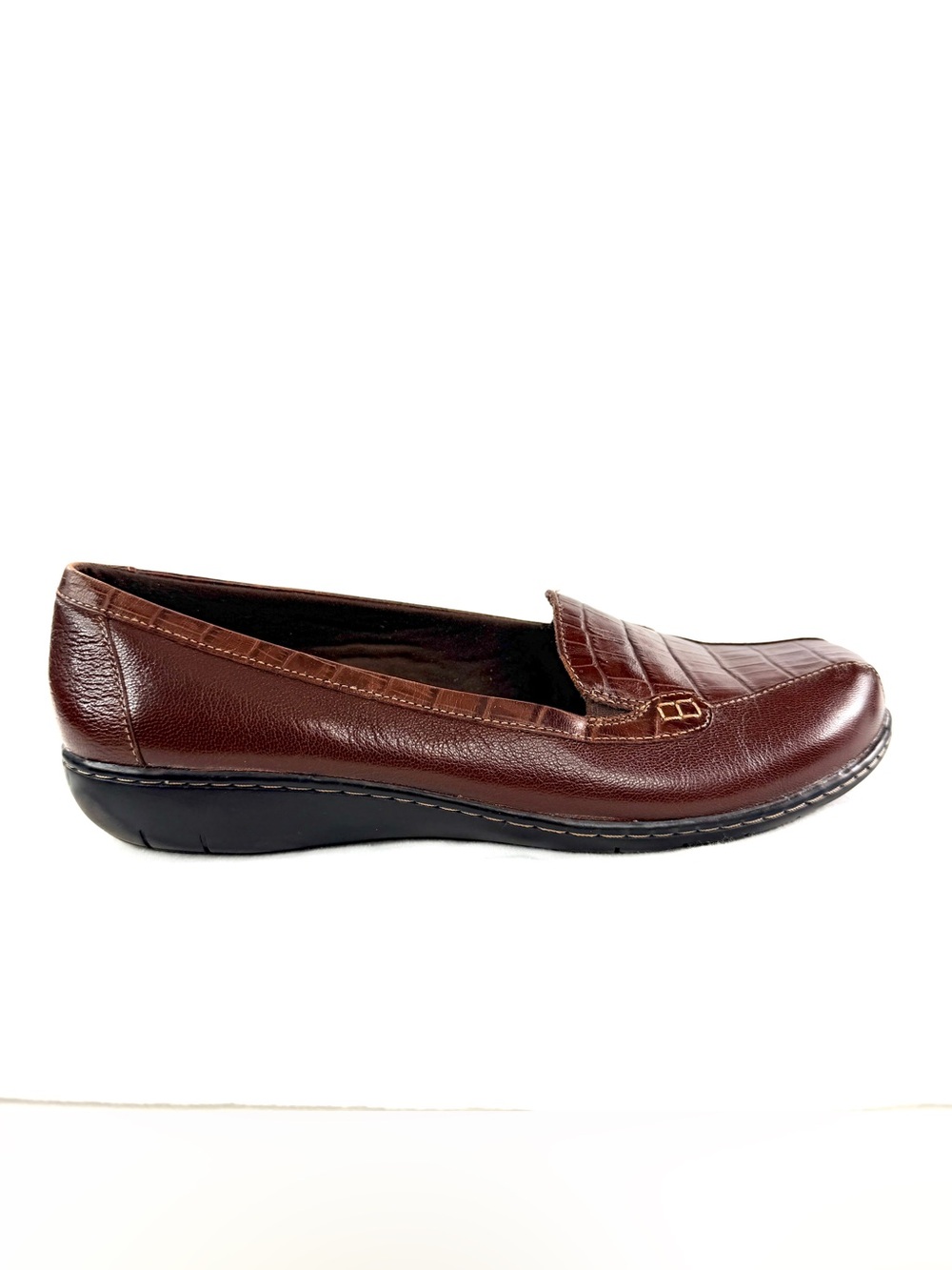 Clarks Collection Women Size 12 Brown Leather Loafer Slip On Comfort Shoe